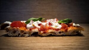 Pizza Rossa Baciata